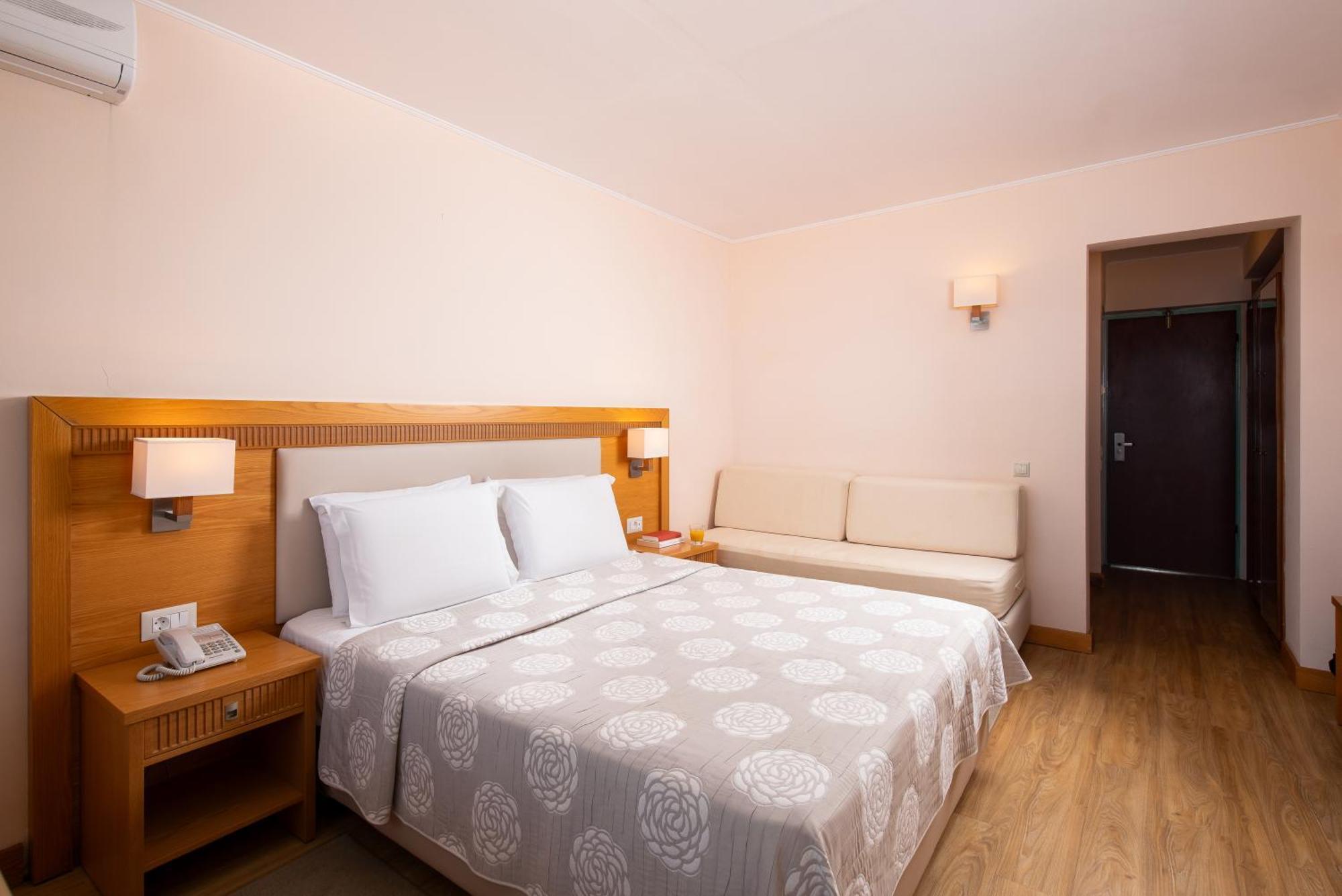 Mediterranee Argostoli  Exterior photo